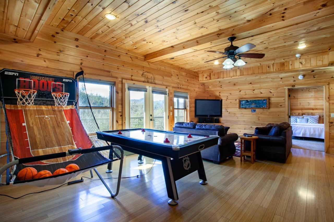 Black Bear Reserve - Mtn View, Hot Tub, Game Room Sevierville Eksteriør bilde